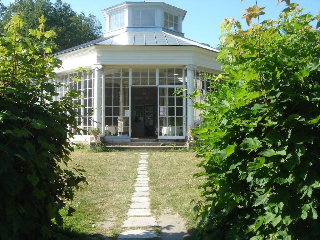 Bed and Breakfast Tullgarns Vardshus Vagnharad Екстер'єр фото